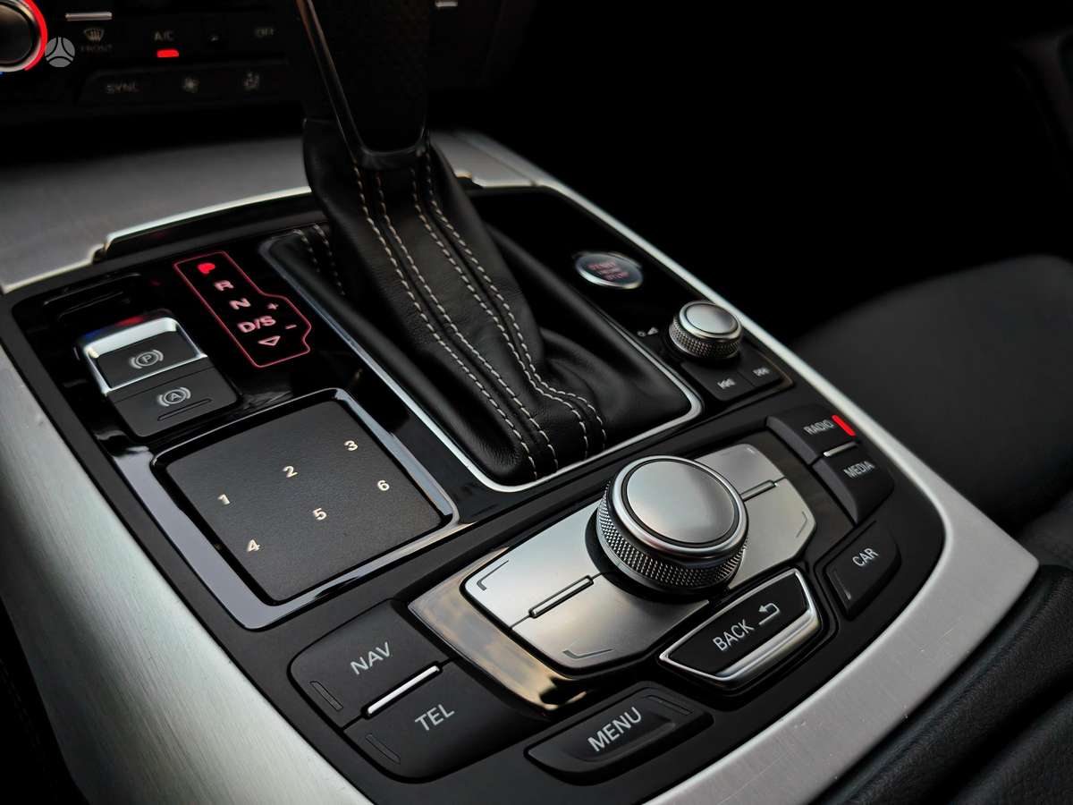 Audi A6, 2.0 l., Седан