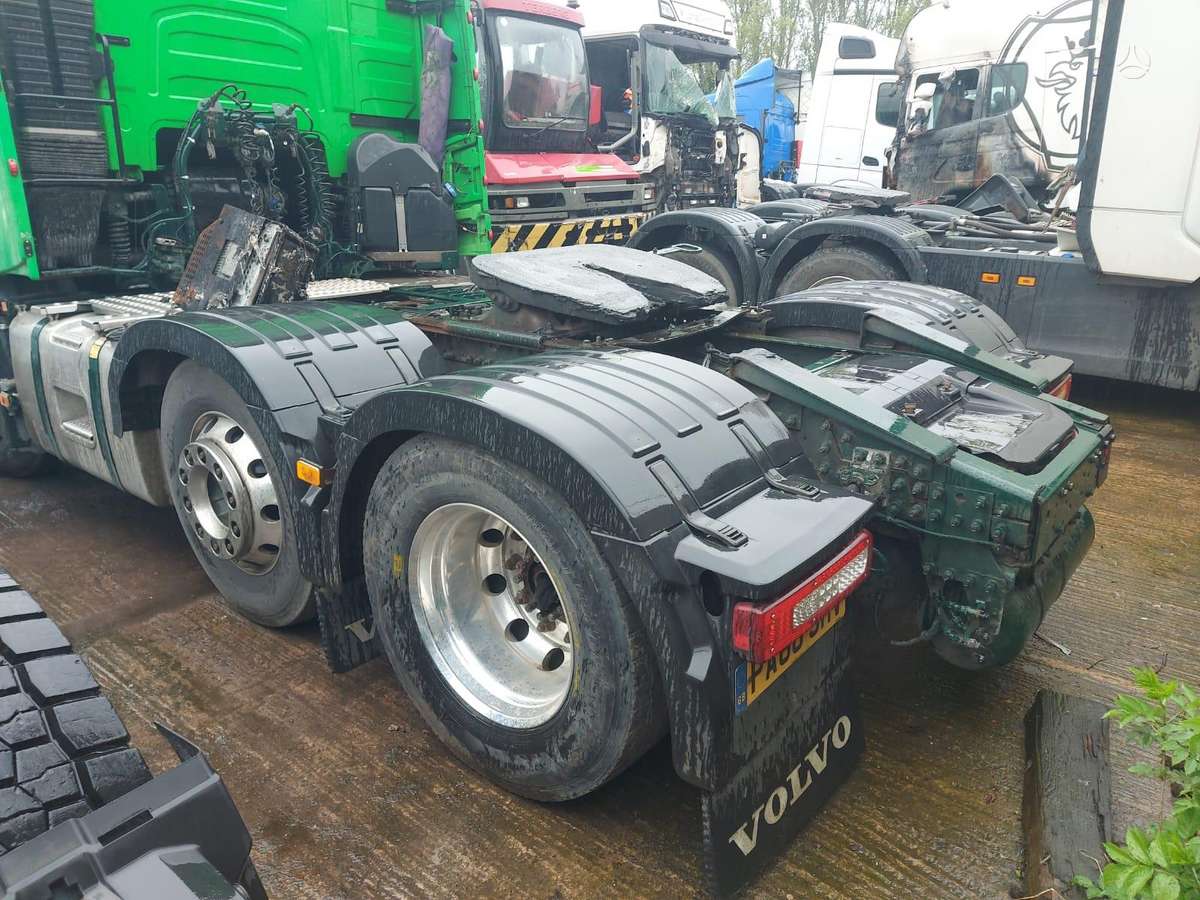 Volvo FH540, double sleeper