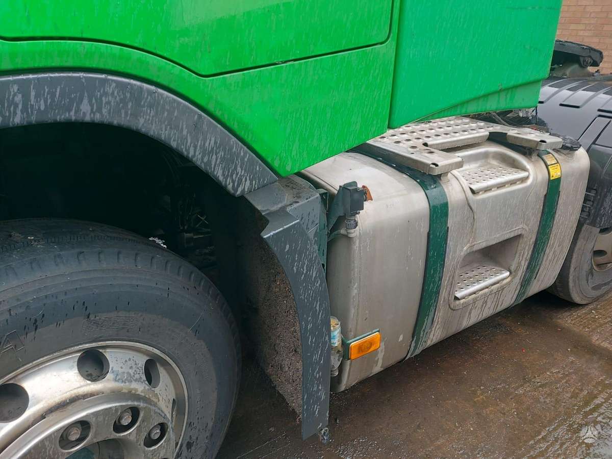 Volvo FH540, double sleeper
