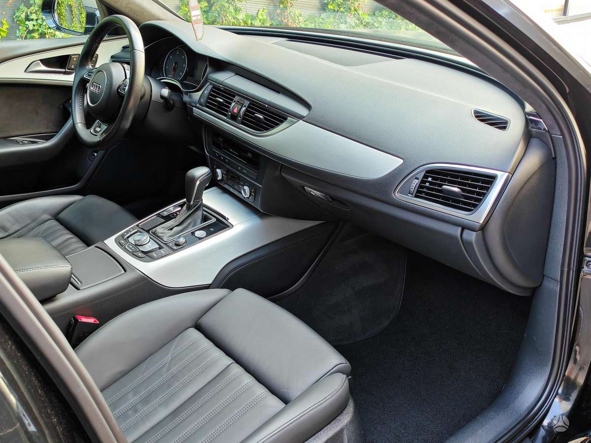 Audi A6, 2.0 l., Седан