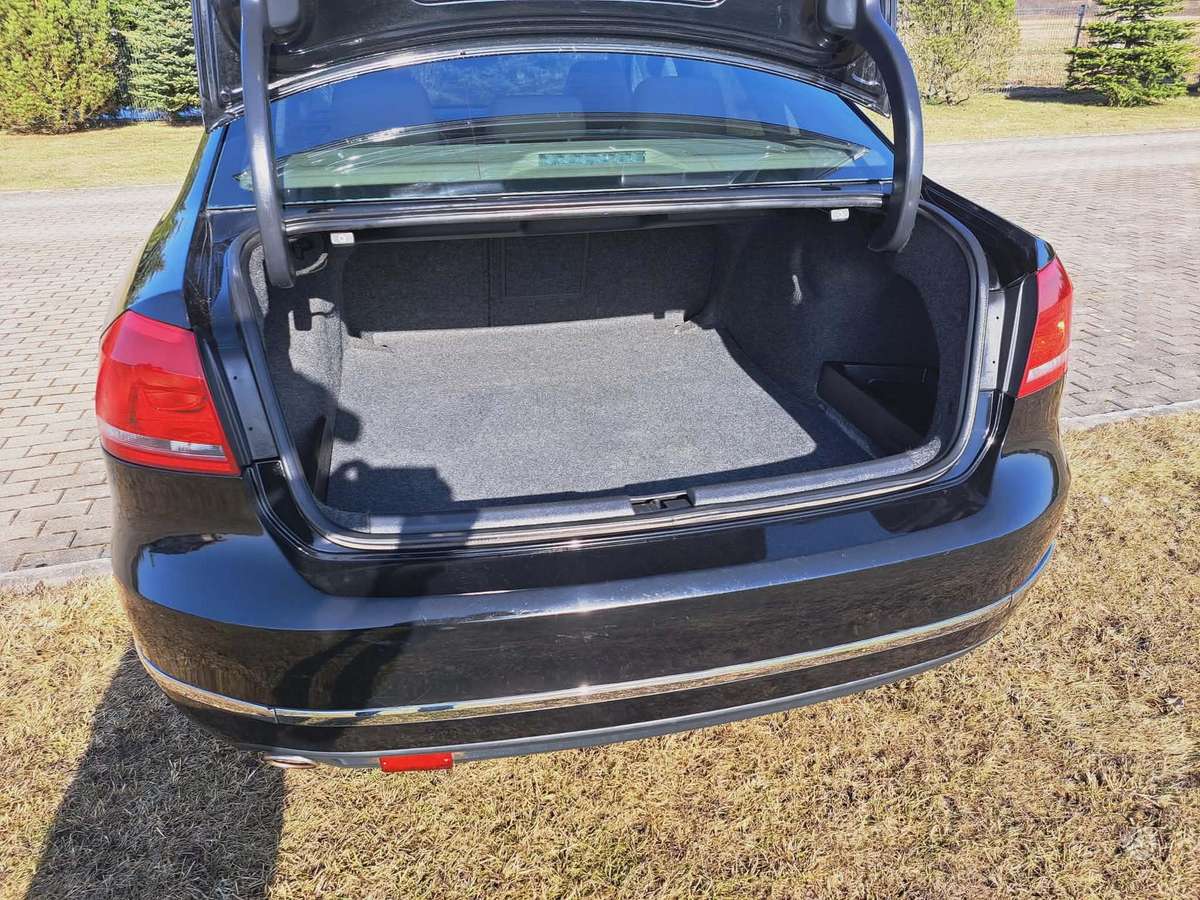 Volkswagen Passat, 2.0 l., Седан