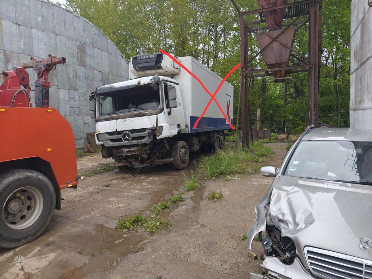 Mercedes-Benz ACTROS 2541, single sleeper