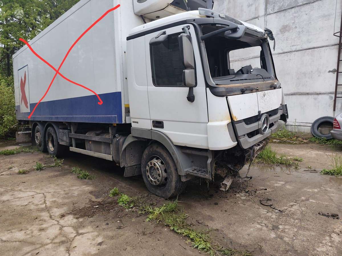 Mercedes-Benz ACTROS 2541, single sleeper