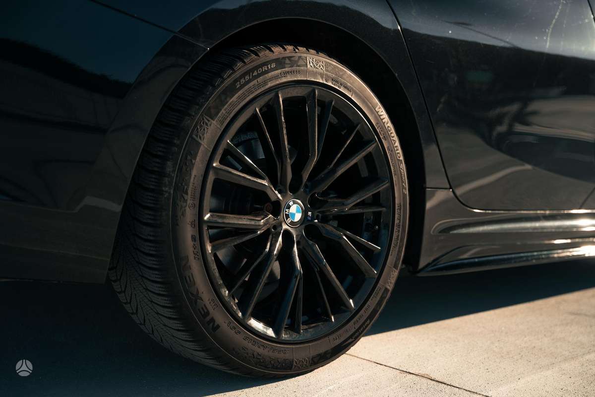 BMW 320, 2.0 l., Седан