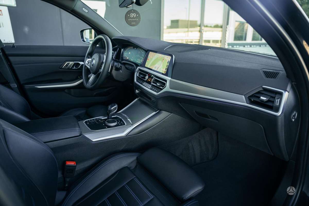 BMW 320, 2.0 l., Седан