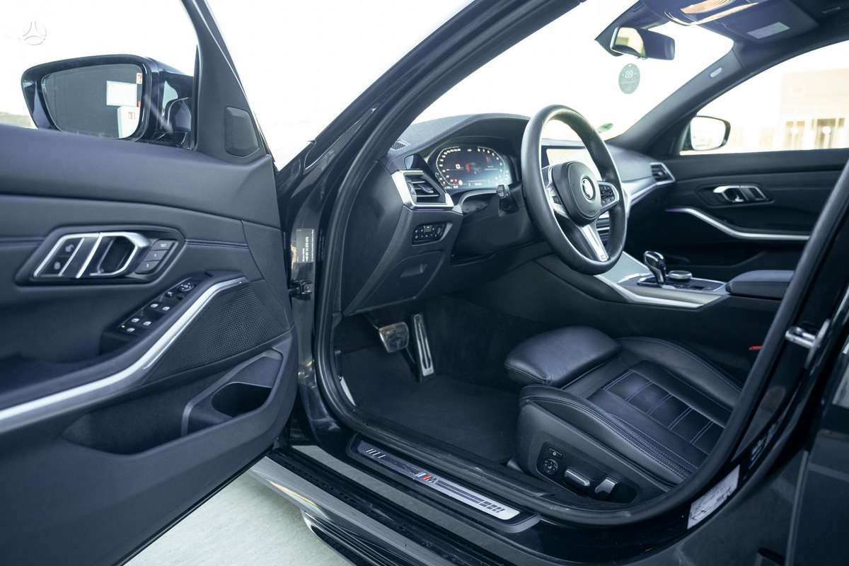 BMW 320, 2.0 l., Седан