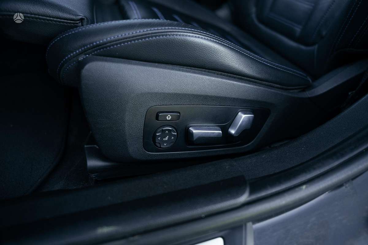 BMW 320, 2.0 l., Седан