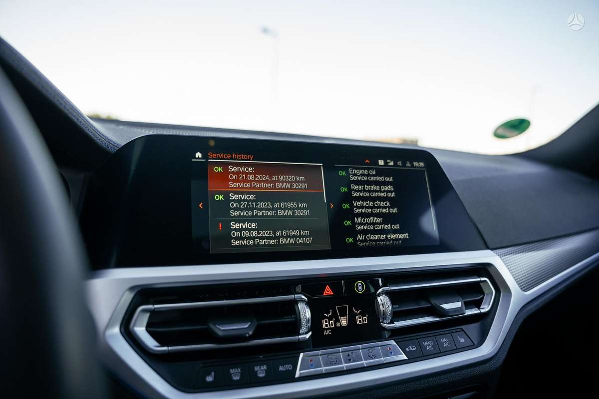 BMW 320, 2.0 l., Седан