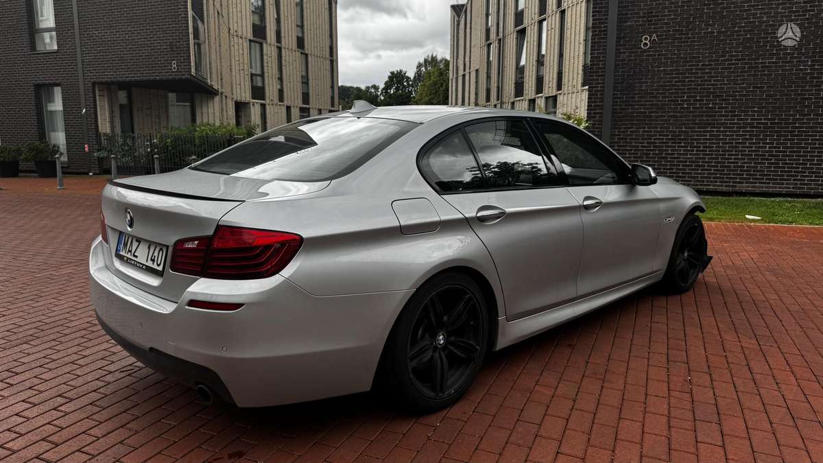 BMW 535, 3.0 l., Седан