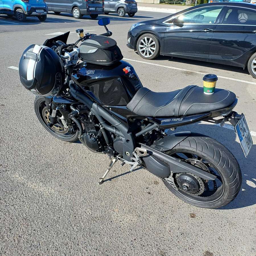 Triumph Speed Triple 1050cc, street / classic