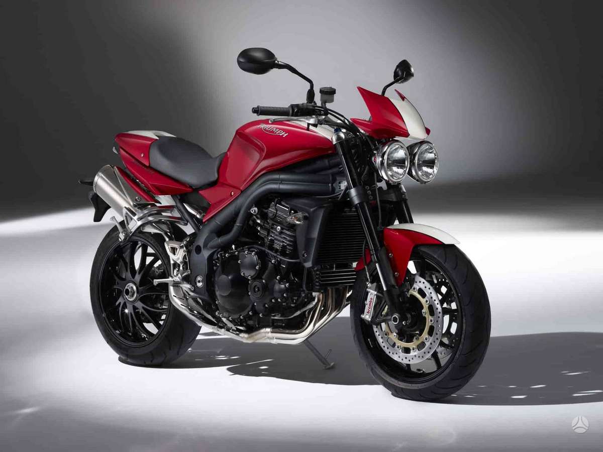 Triumph Speed Triple 1050cc, street / classic