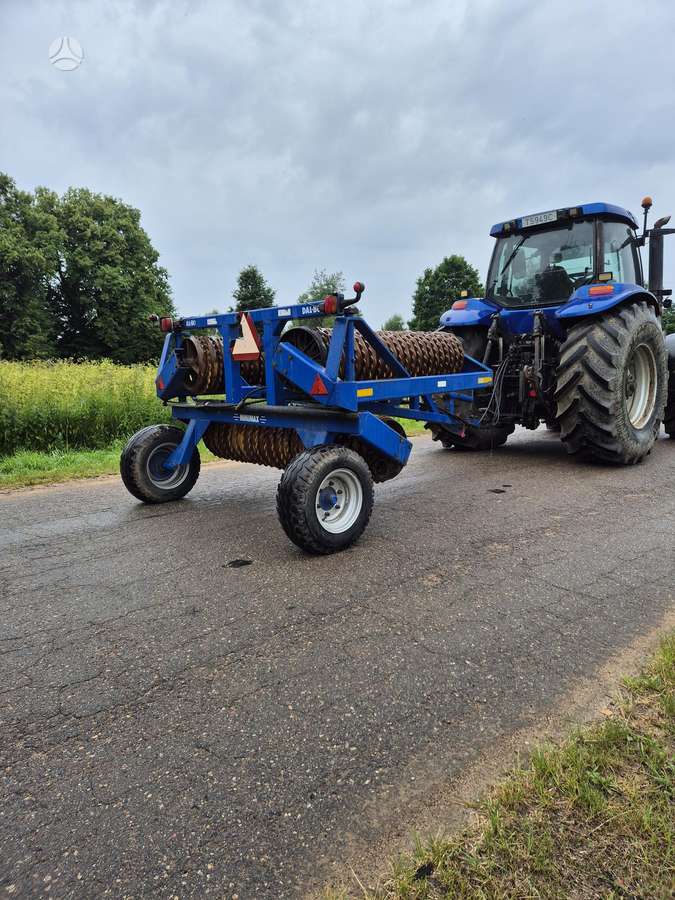Dalbo 630, dirvos tankinimo, lyginimo volai