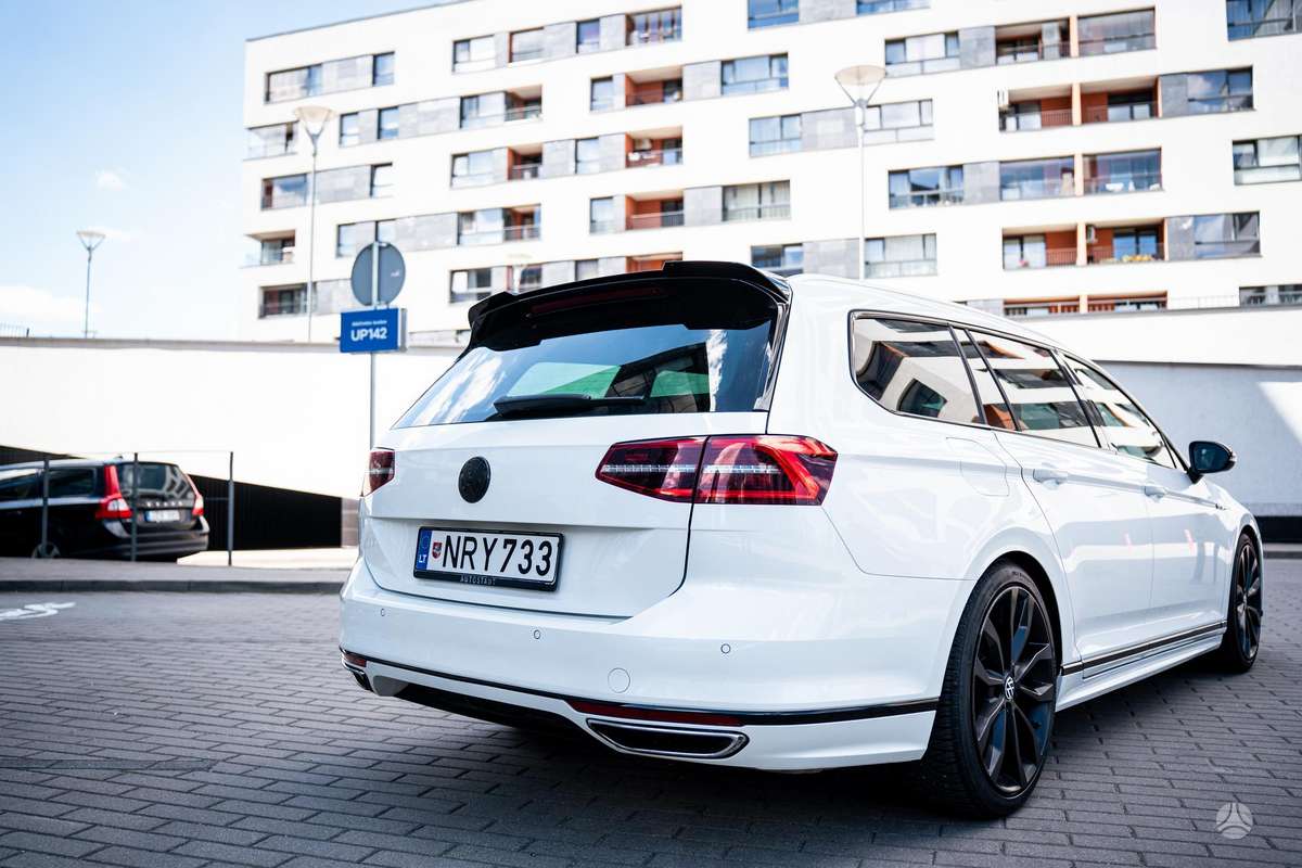 Volkswagen Passat, 2.0 l., Универсал