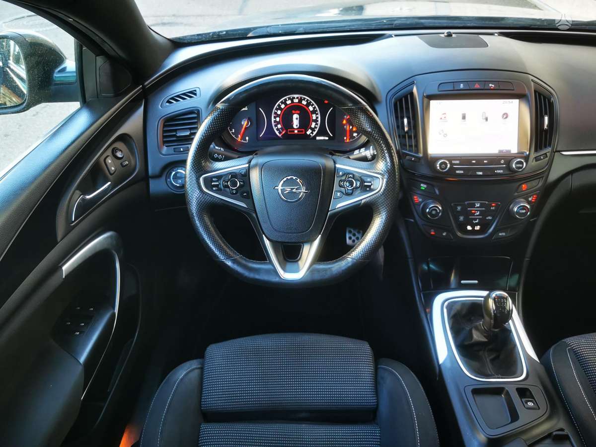 Opel Insignia, 2.0 l., Универсал