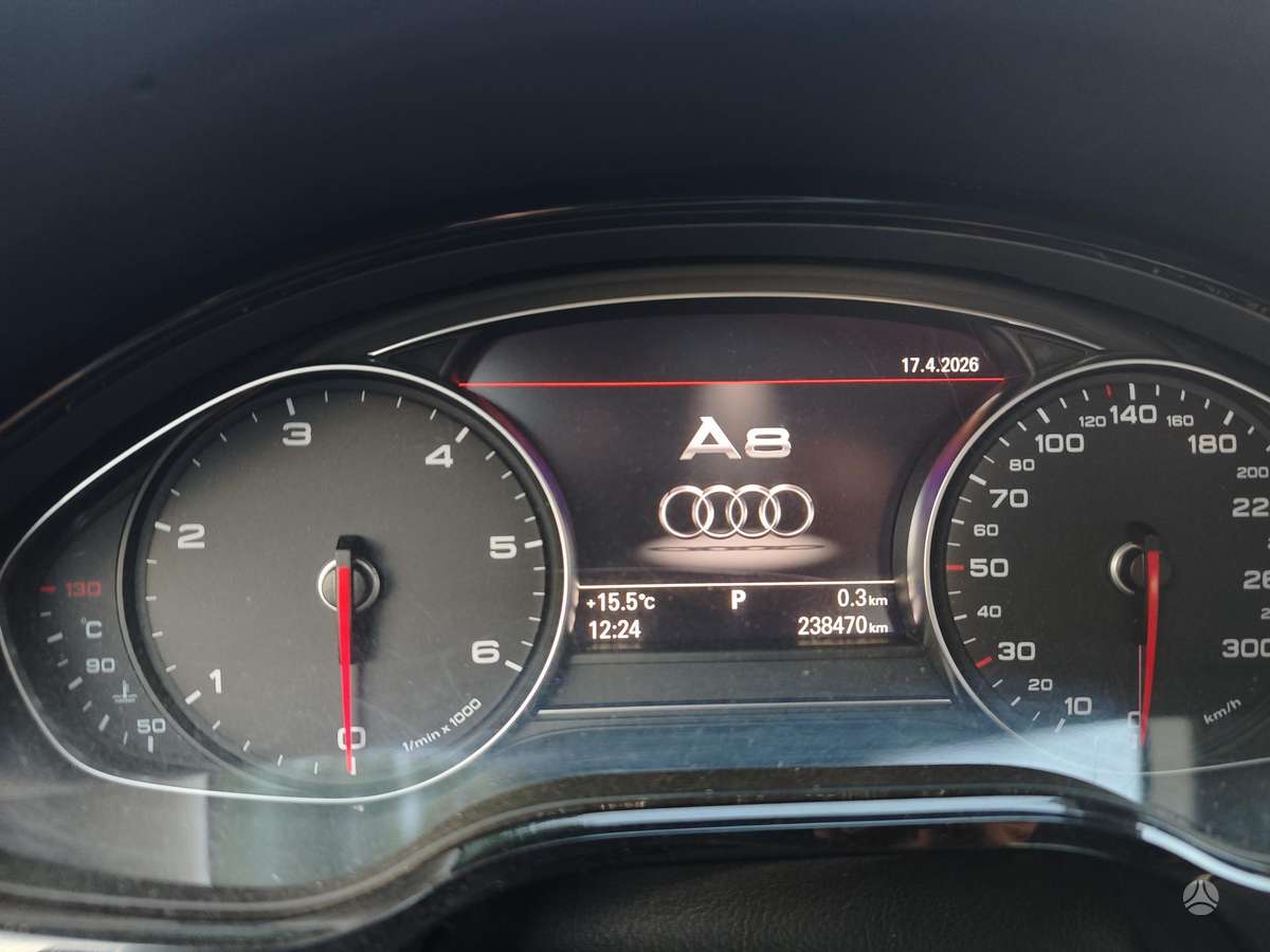 Audi A8, 3.0 l., Седан