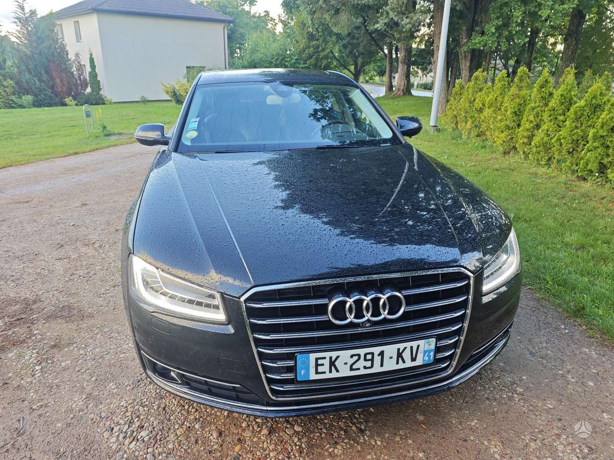 Audi A8, 3.0 l., Седан