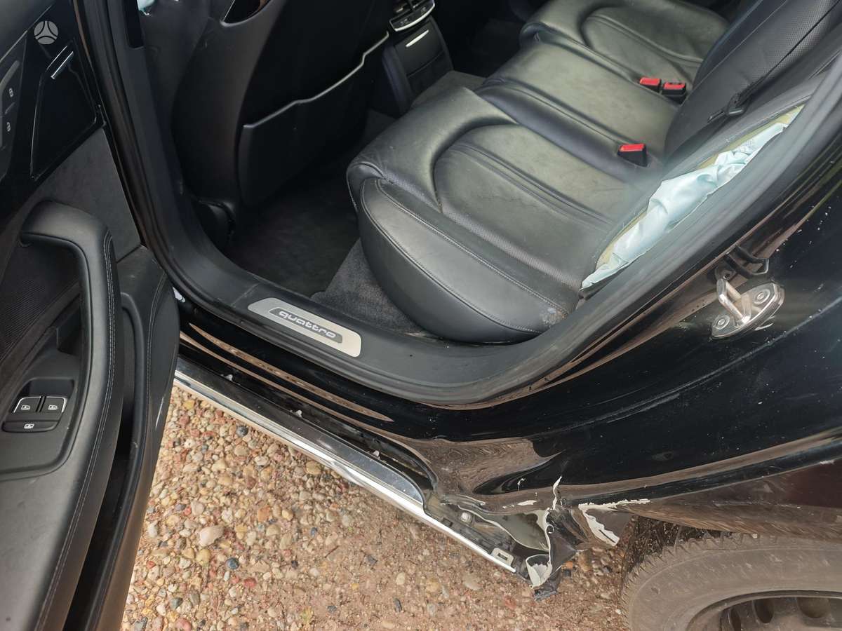 Audi A8, 3.0 l., Седан