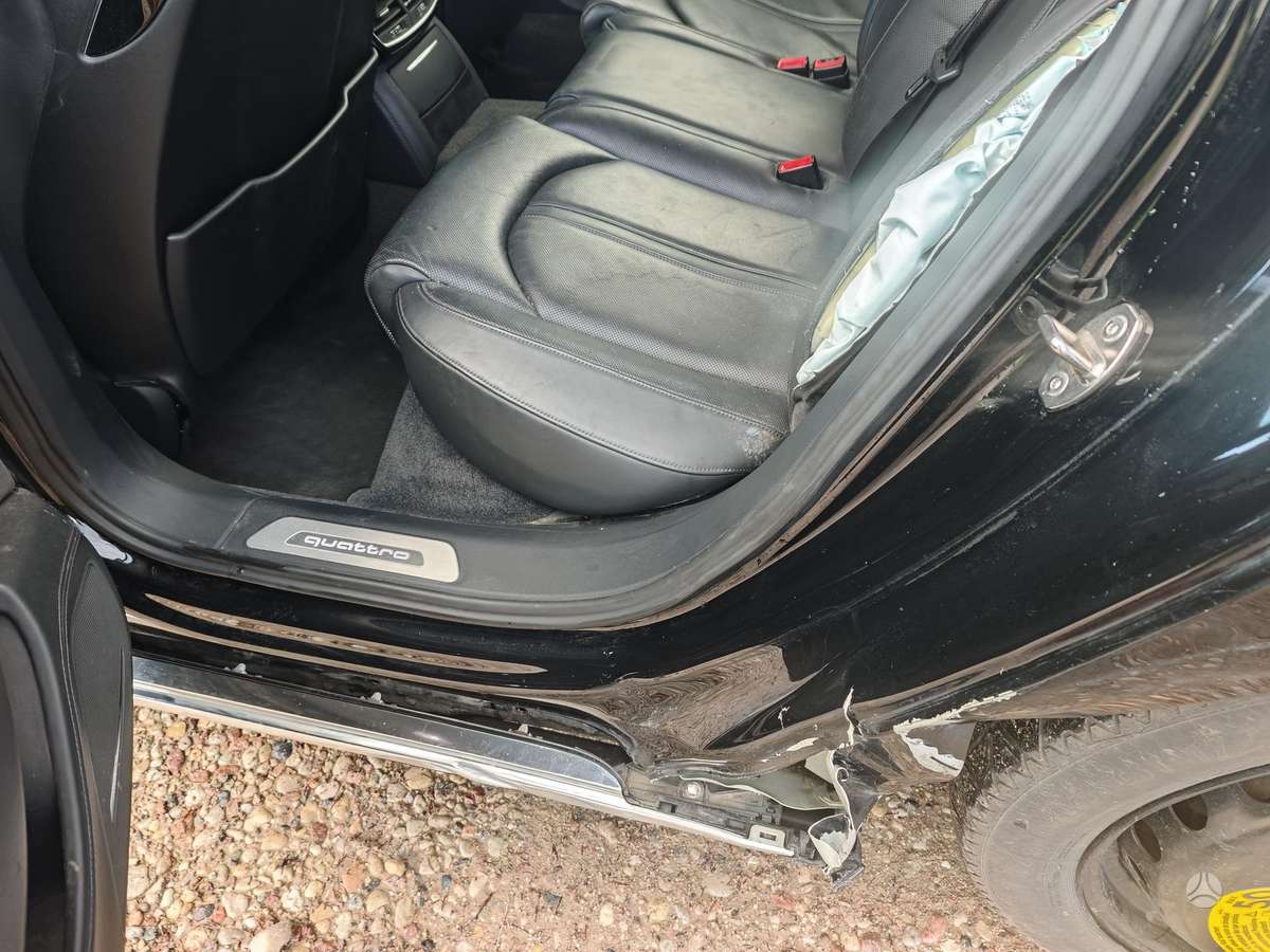 Audi A8, 3.0 l., Седан