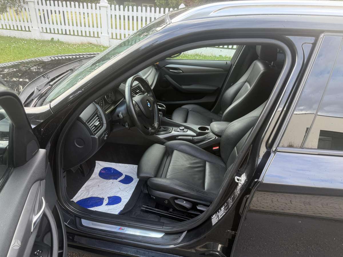 BMW X1, 2.0 l., Внедорожник / Кроссовер