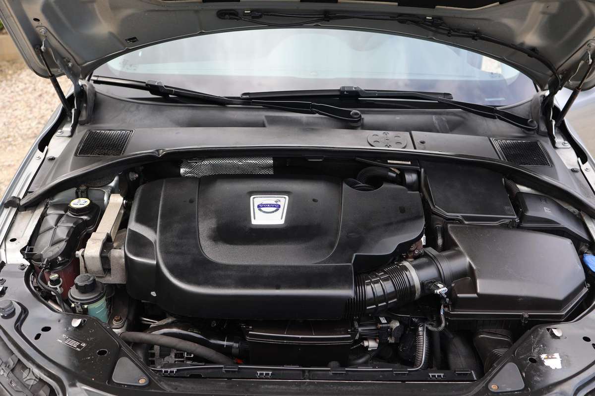 Volvo V70, 2.0 l., Универсал