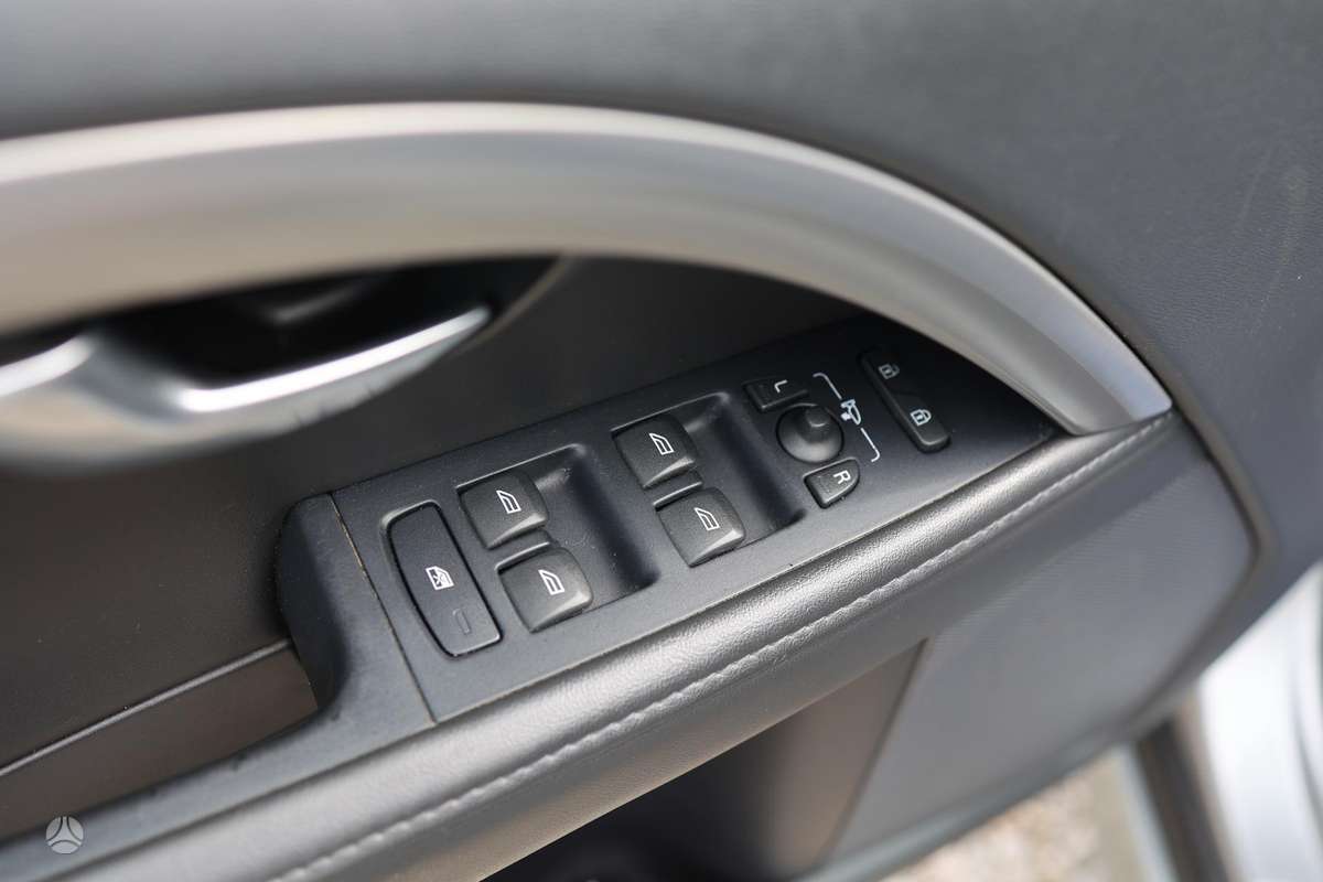 Volvo V70, 2.0 l., Универсал