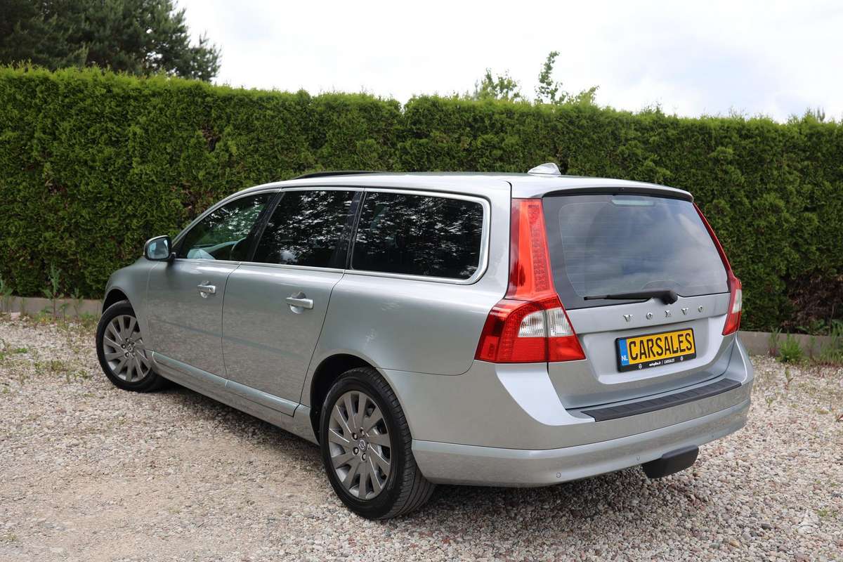 Volvo V70, 2.0 l., Универсал