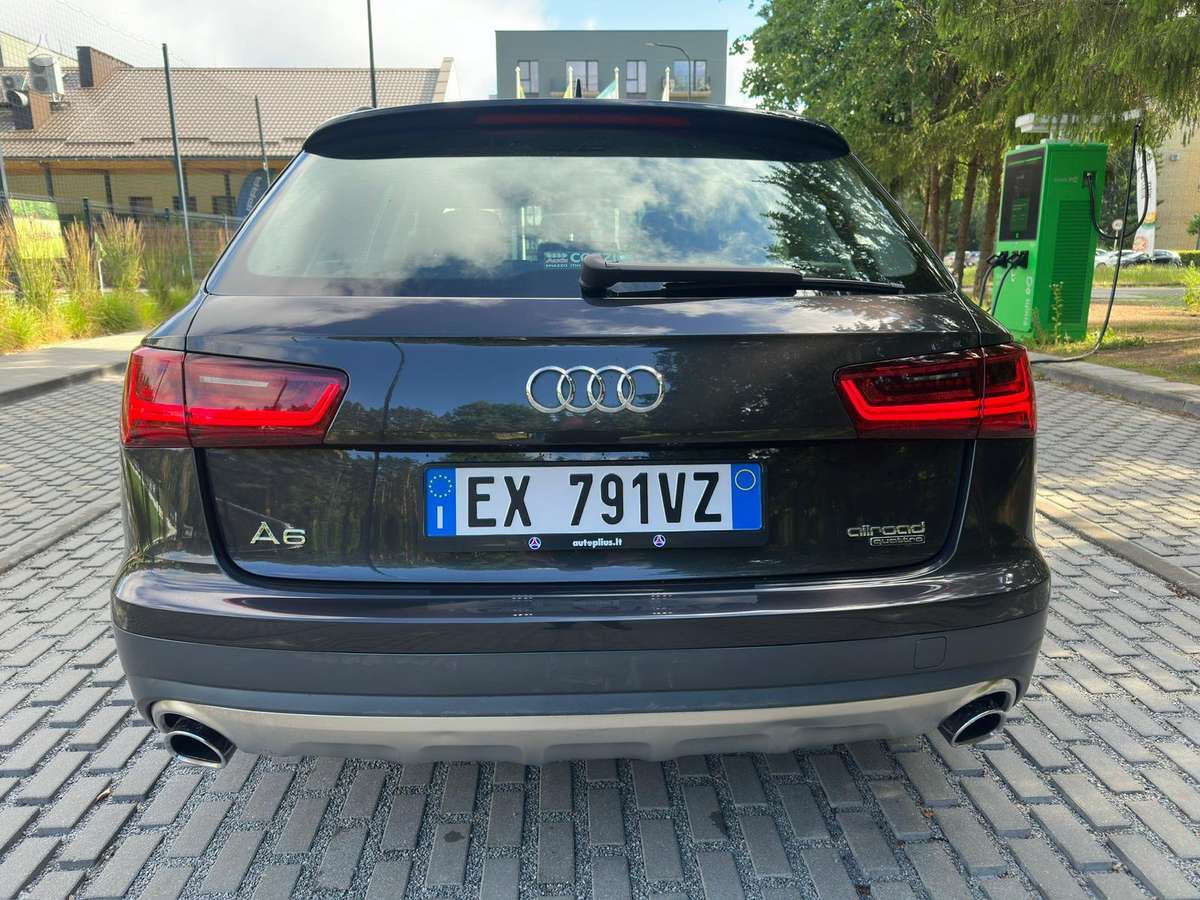 Audi A6 allroad, 3.0 l., Универсал