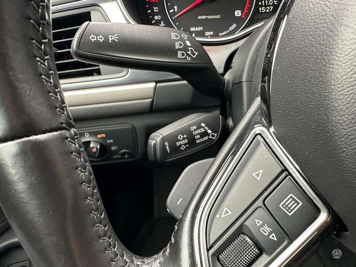 Audi A6 allroad, 3.0 l., Универсал