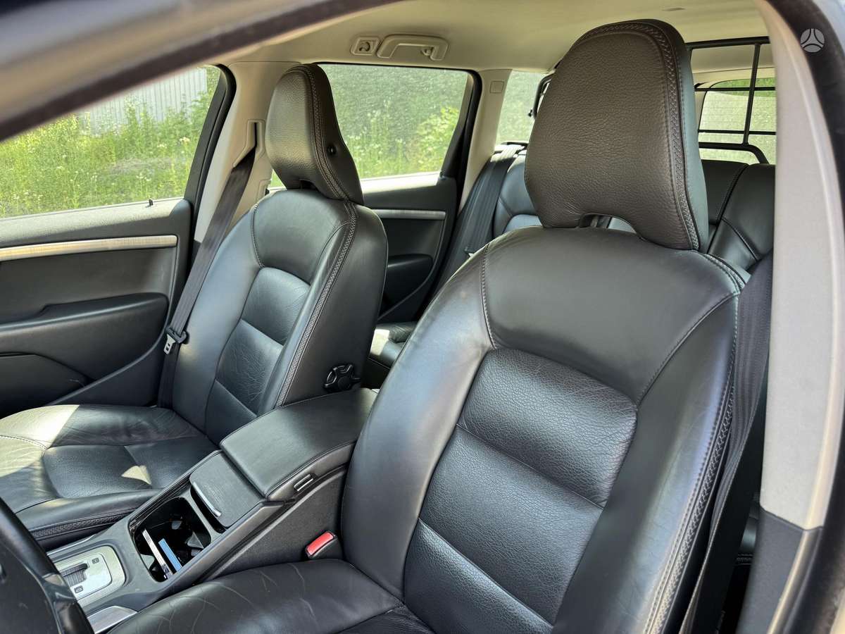 Volvo XC70, 2.0 l., Универсал
