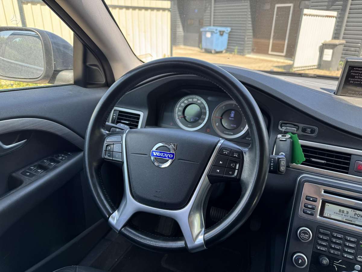 Volvo XC70, 2.0 l., Универсал