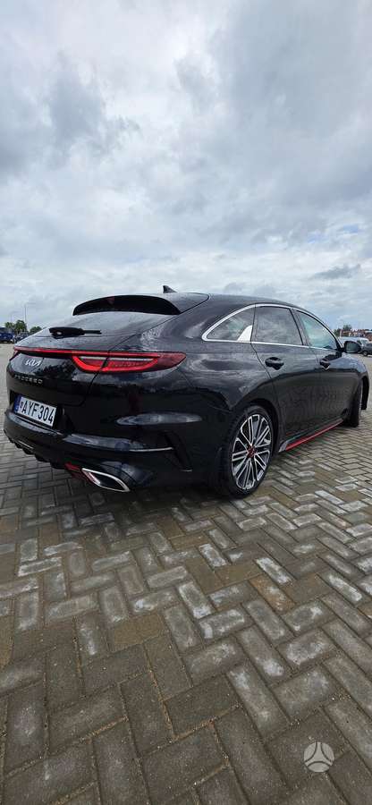 Kia ProCeed, 1.6 l., hatchback