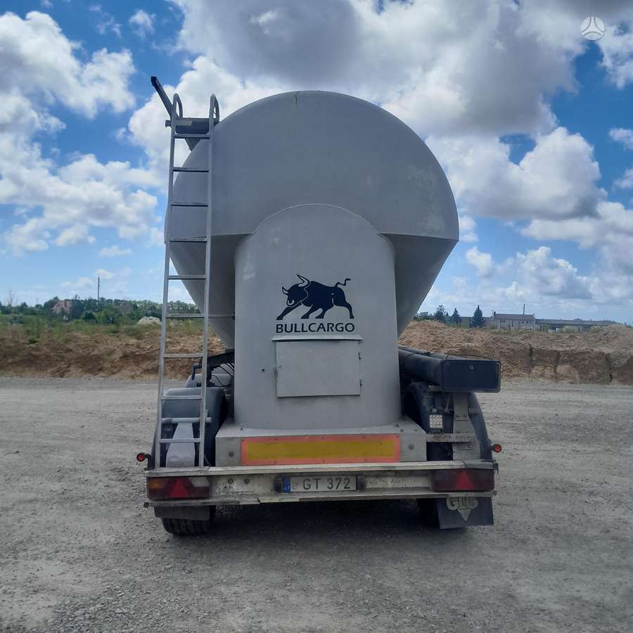 Baryval, tanker