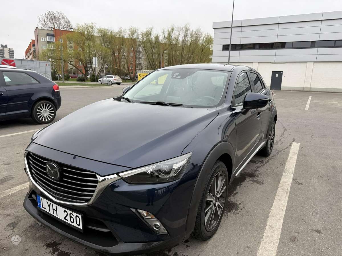 Mazda CX-3, 1.5 l., off-road / crossover