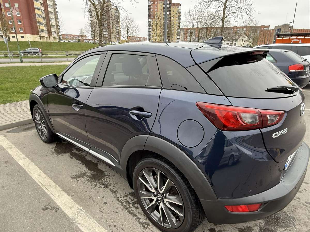 Mazda CX-3, 1.5 l., off-road / crossover