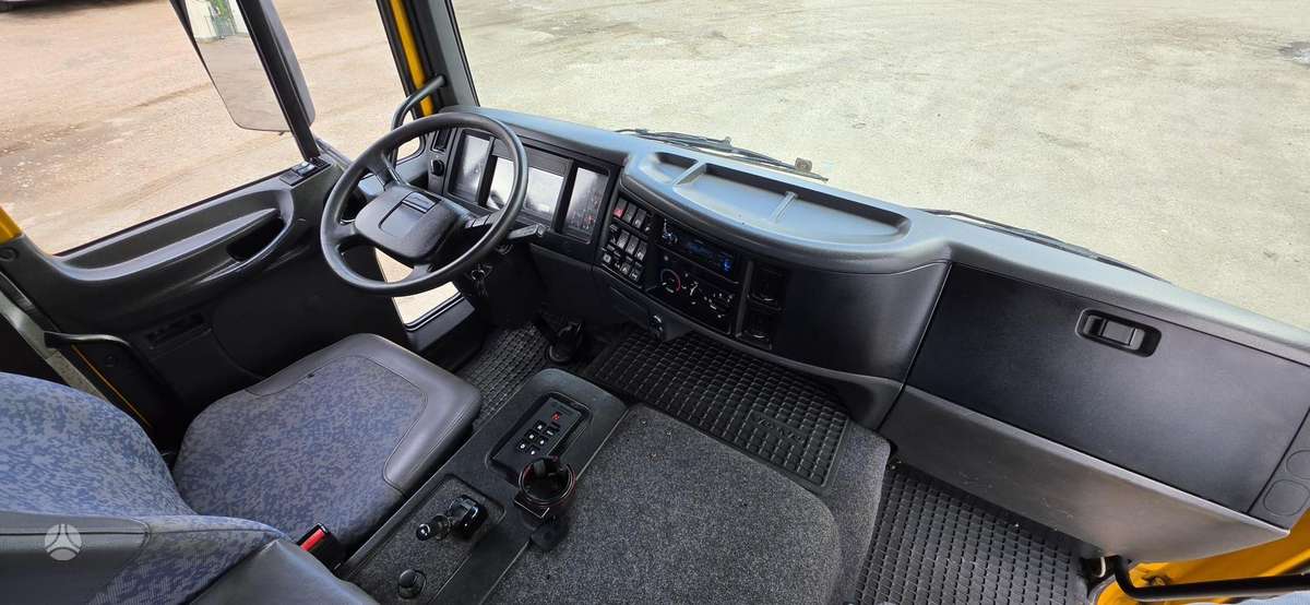 Volvo FL 250 HMF 683 K2, самосвалы с краном