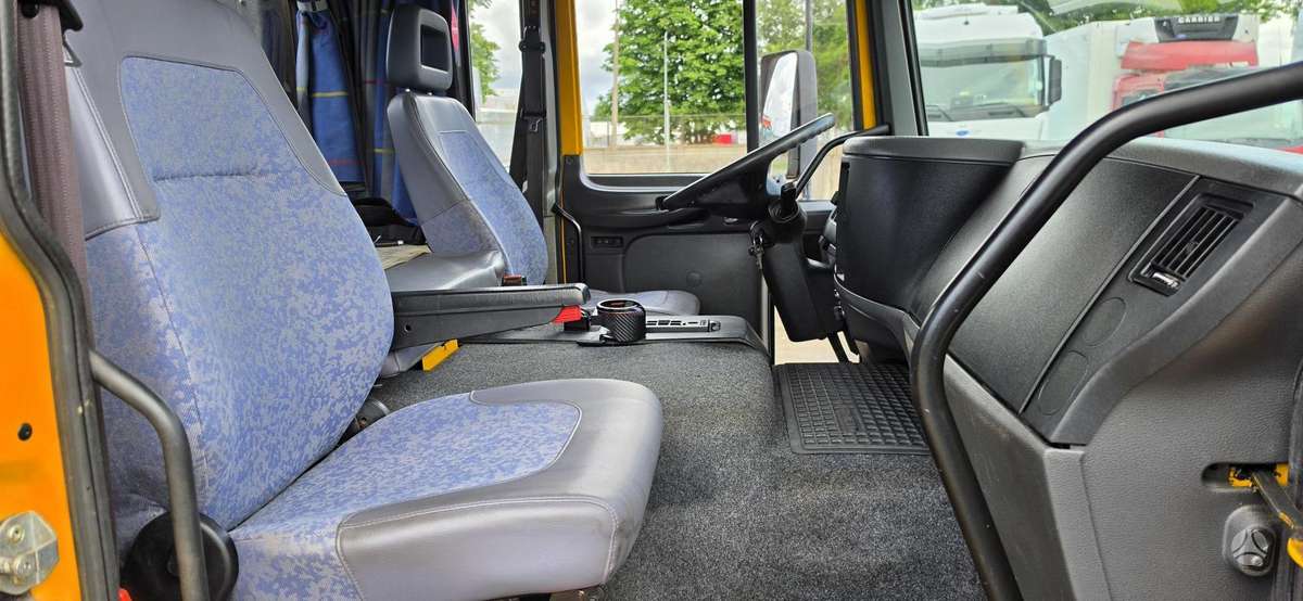 Volvo FL 250 HMF 683 K2, самосвалы с краном