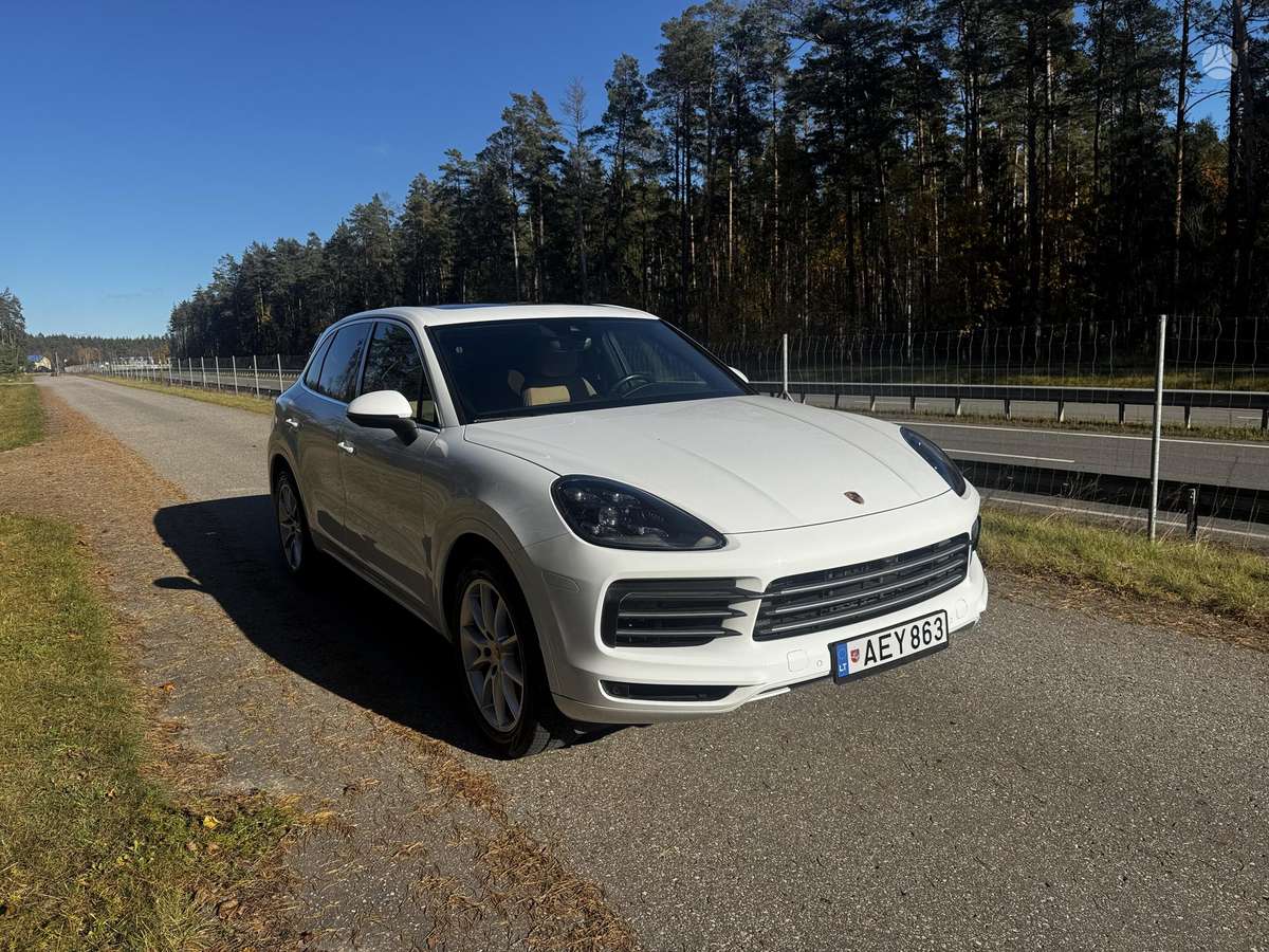 Porsche Cayenne - 2