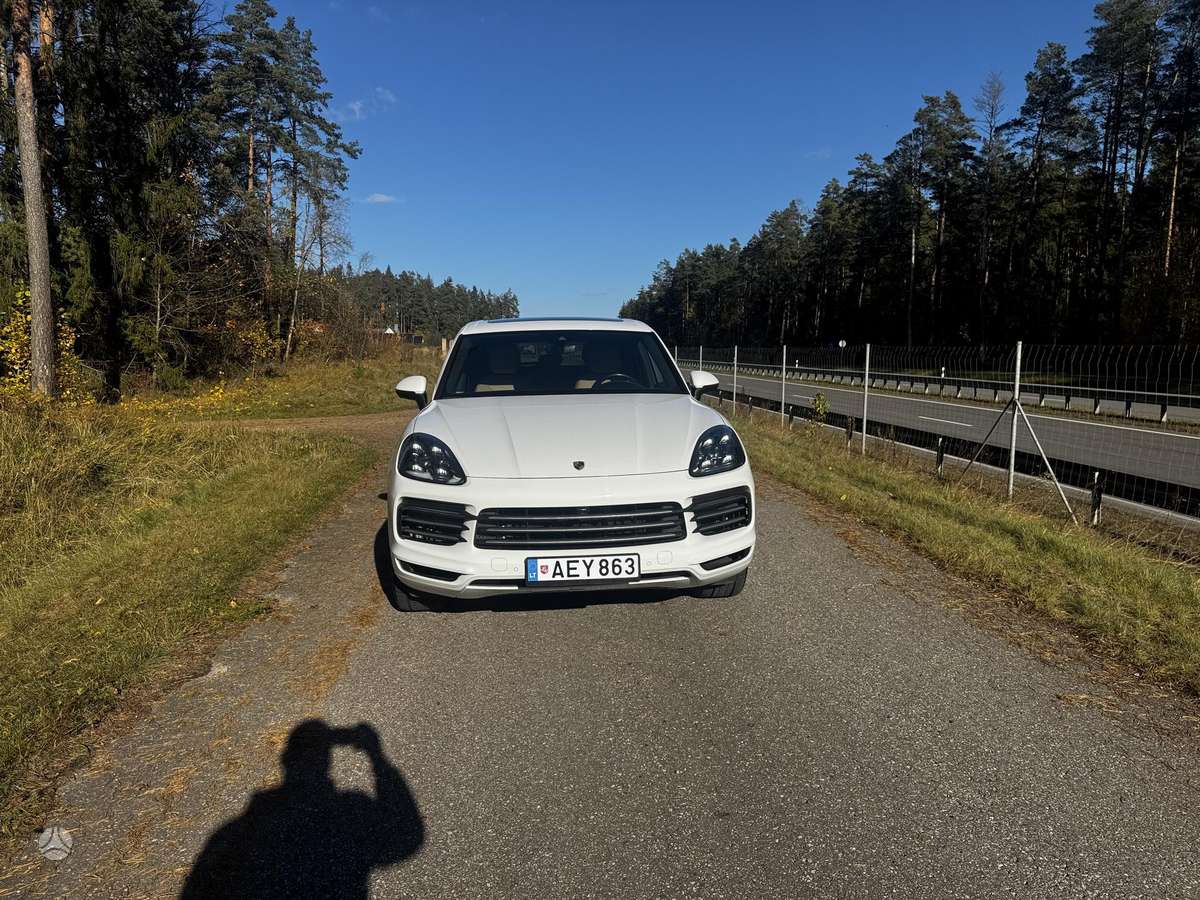 Porsche Cayenne - 3