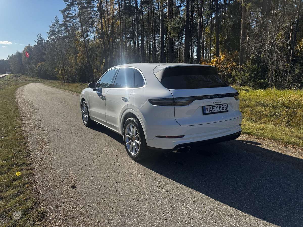 Porsche Cayenne - 6