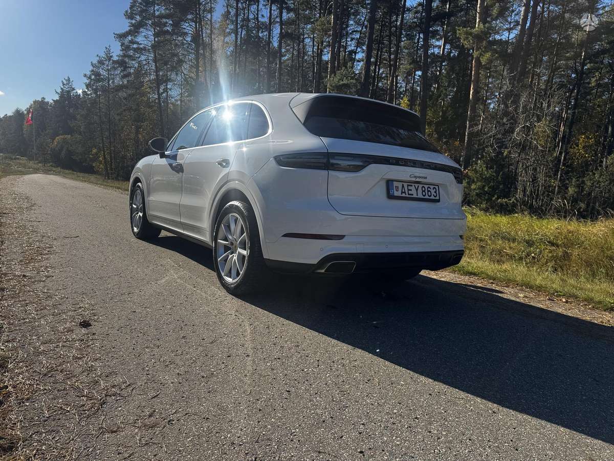 Porsche Cayenne - 11