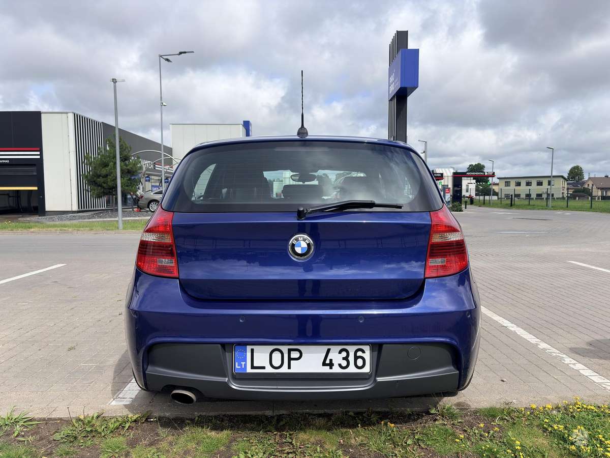 BMW 120, 2.0 l., hatchback