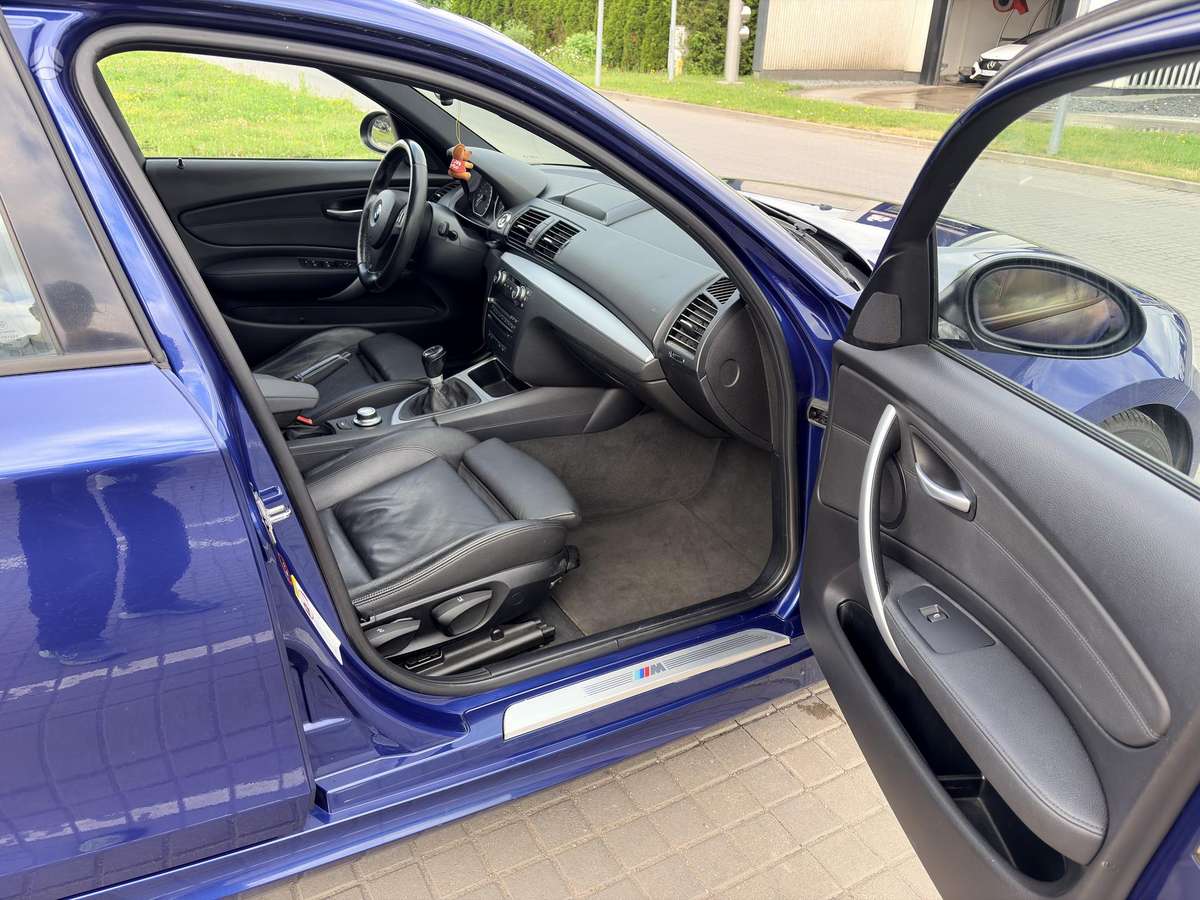 BMW 120, 2.0 l., Хэтчбек