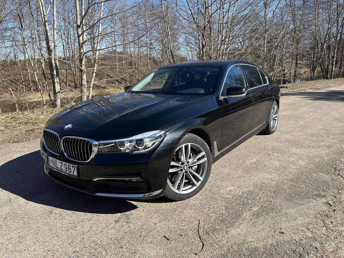 BMW 740, sedanas