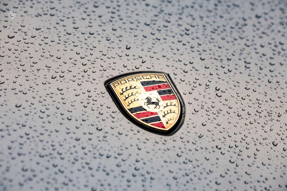 Porsche Cayenne - 10