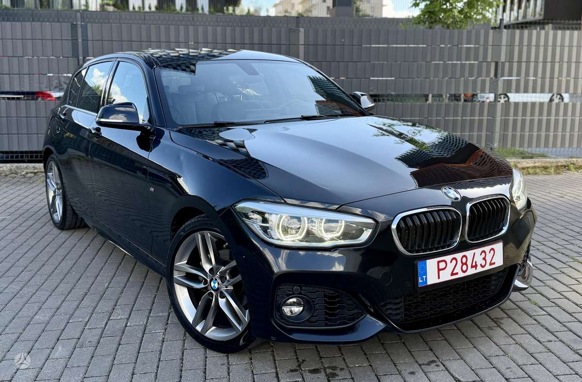 BMW 118, 1.5 l., hatchback