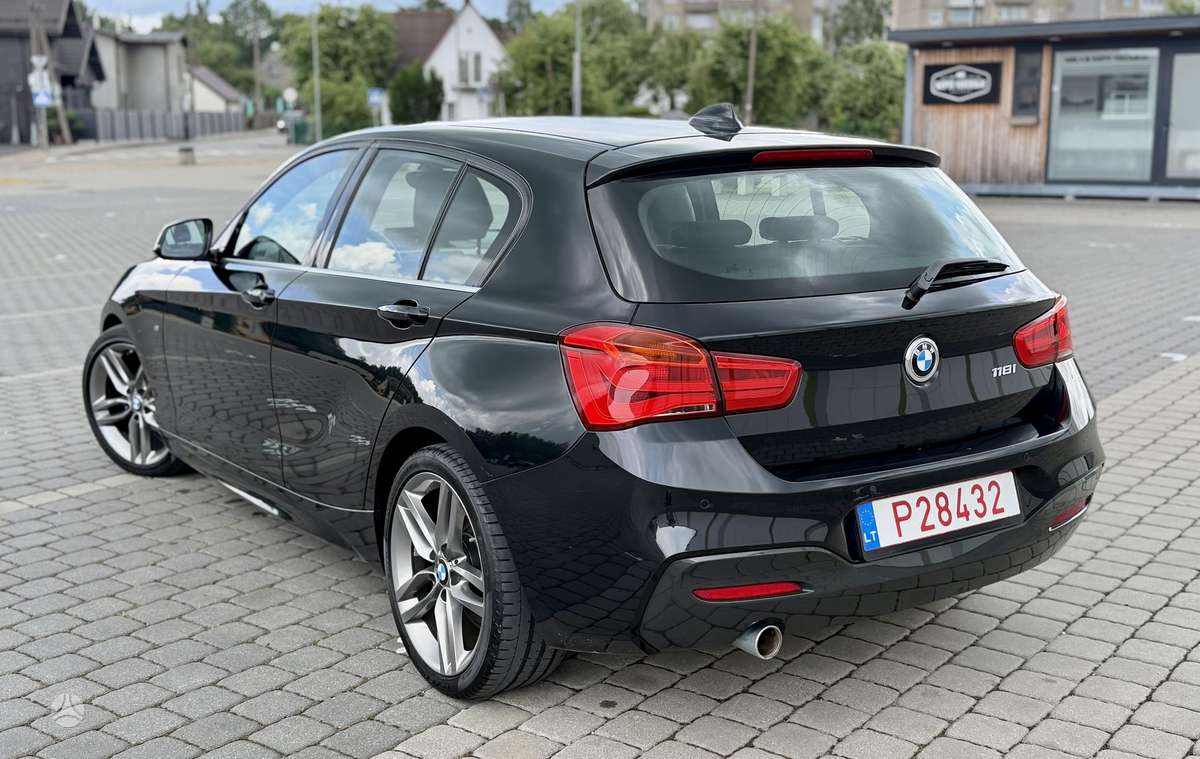 BMW 118, 1.5 l., hatchback