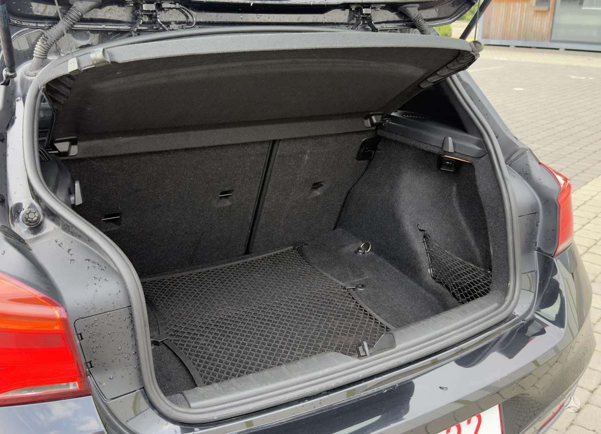 BMW 118, 1.5 l., hatchback