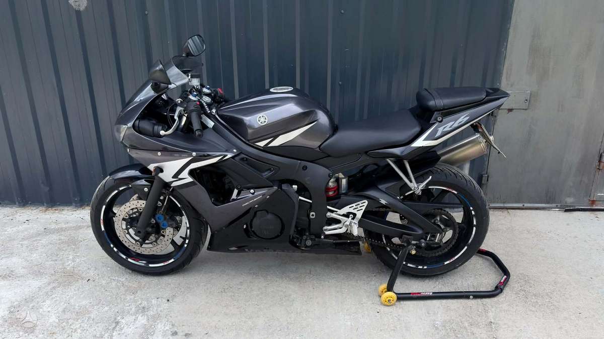 Yamaha R6 600cc, superbikes