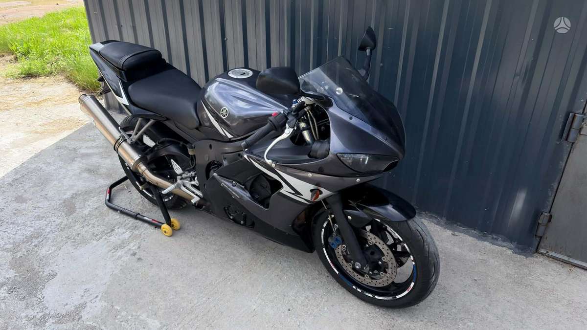 Yamaha R6 600cc, superbikes
