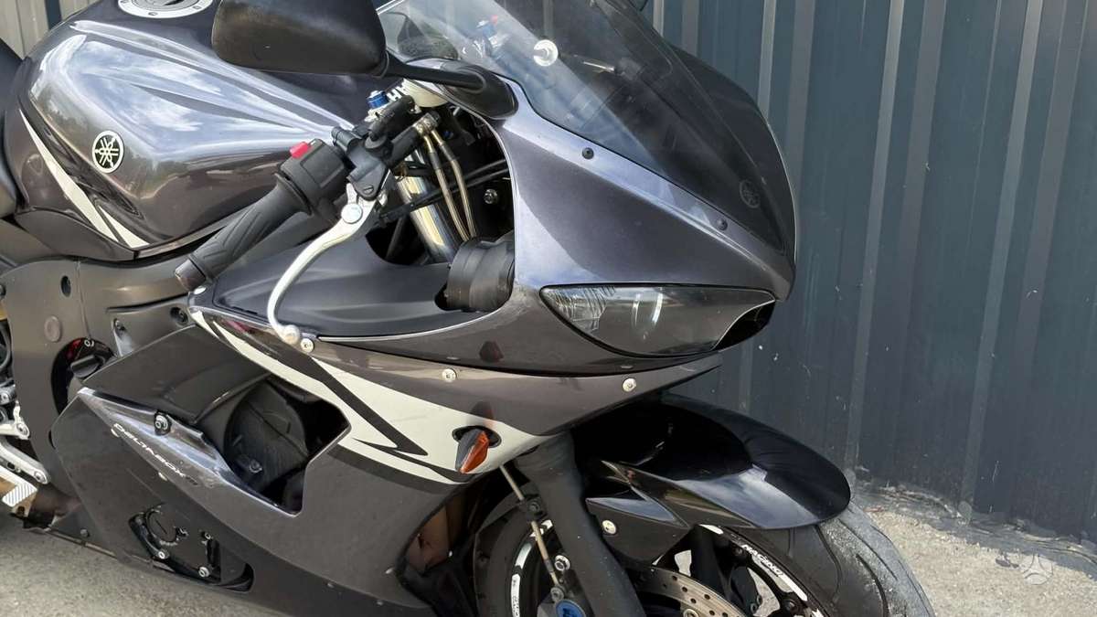 Yamaha R6 600cc, superbikes